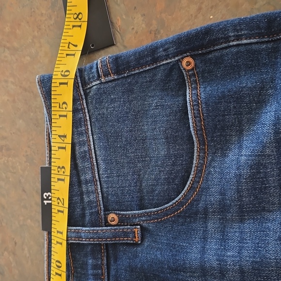 Fashion Nova Women's High Rise Boot Cut Jeans Size 13 - Picture 3 of 7